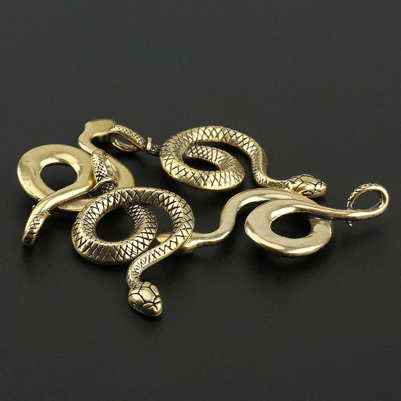 1/2Pcs Snake Zodiac Pendant Vi - Tech Room Accessories recension och pris